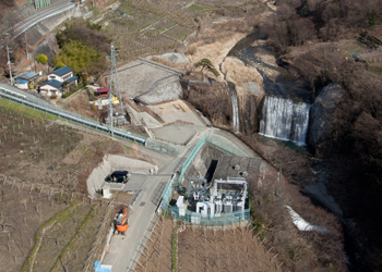 水力発電所付近でのバルーン空撮例