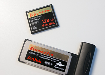 サンディスク 128GB