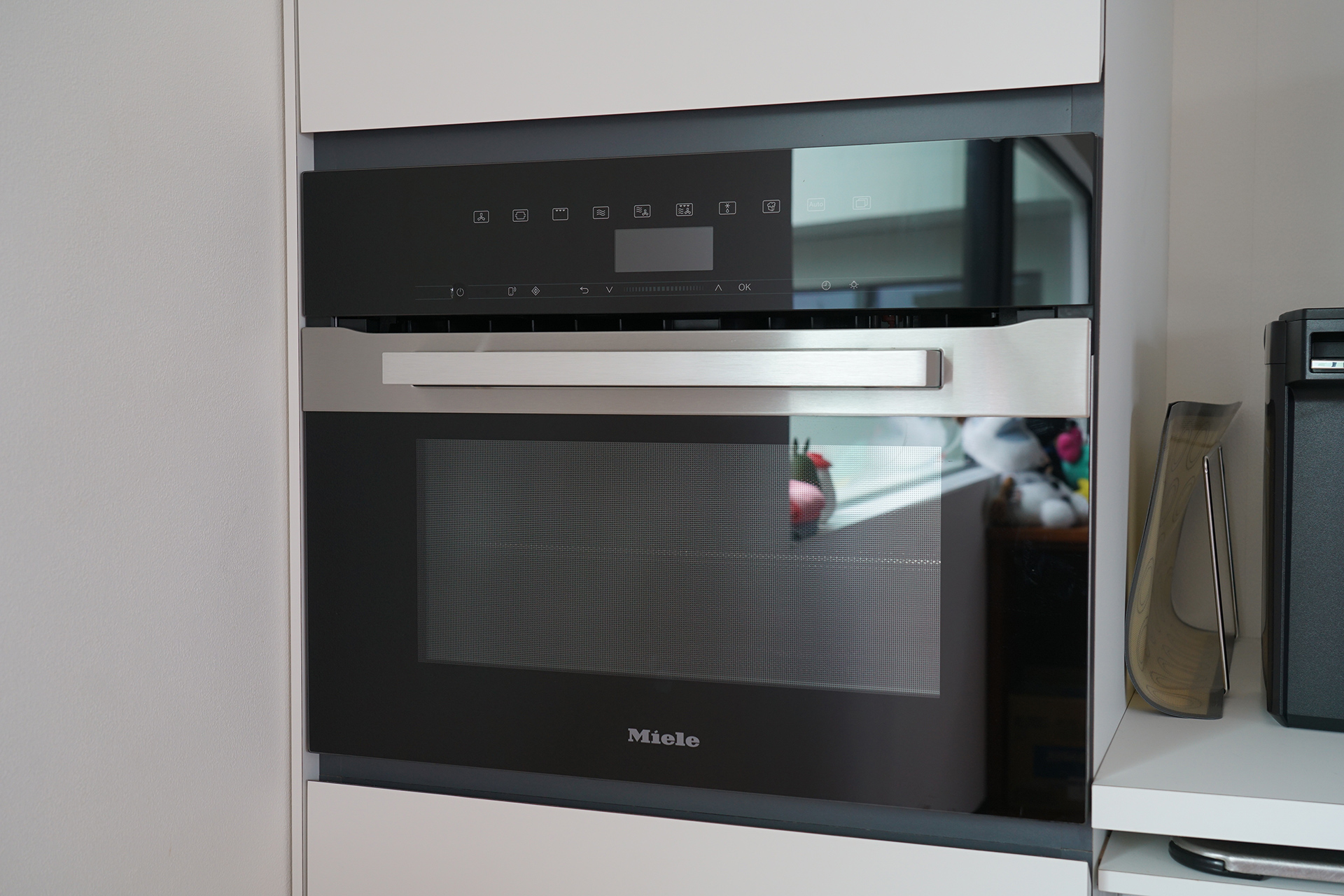 Miele H7440BM