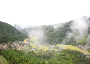 雨天時のバルーン空撮例